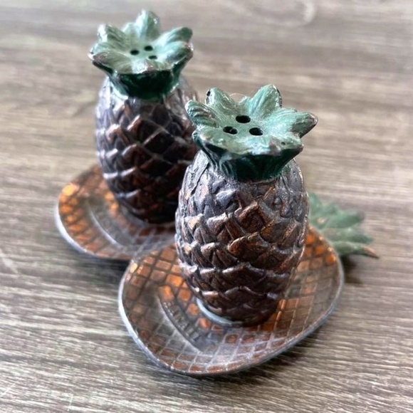 Pineapple Salt and Pepper Shakers Set Japan‎ Stamp Antique Complete Set VINTAGE - Picture 1 of 7